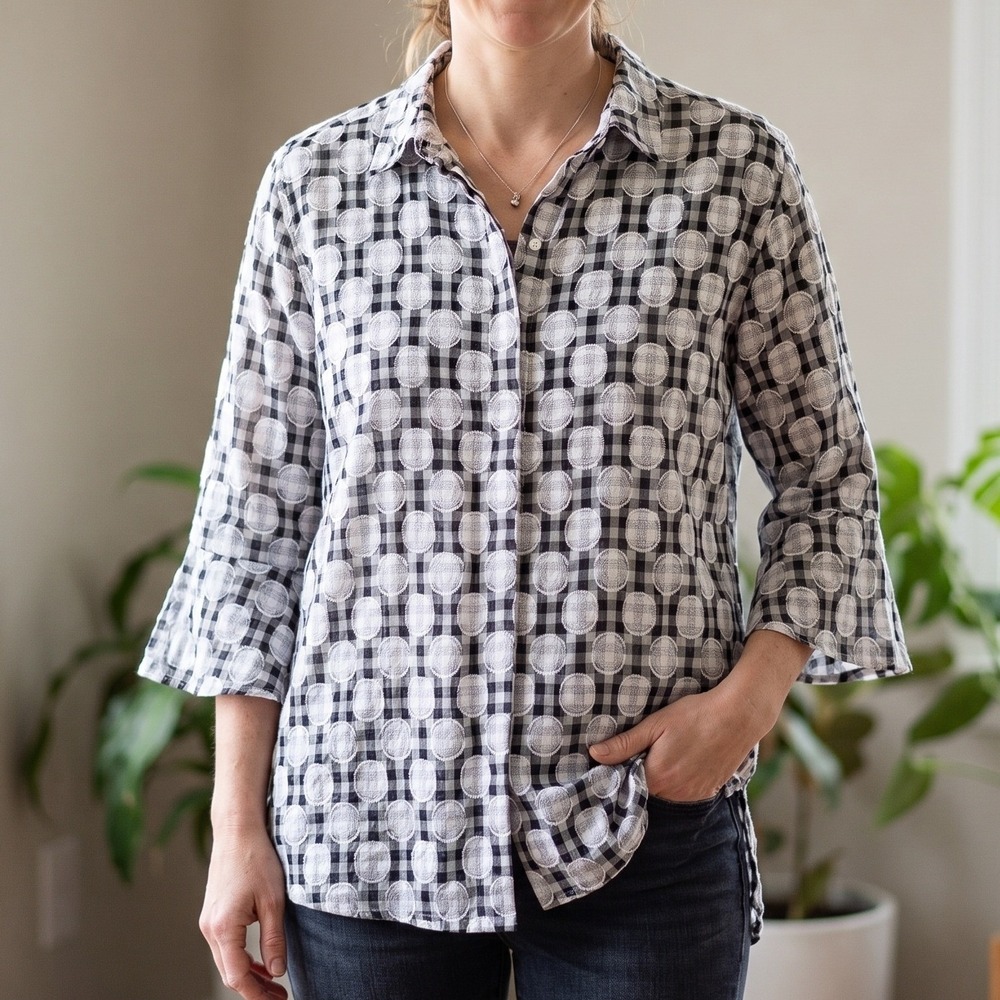 Erin London Blouse Size L Black‎ White Burnout Polka Dot Sheer Button Up Pockets